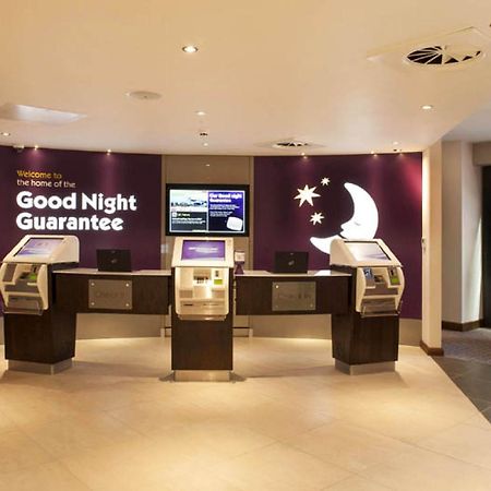 Premier Inn London Croydon Town Centre Екстер'єр фото